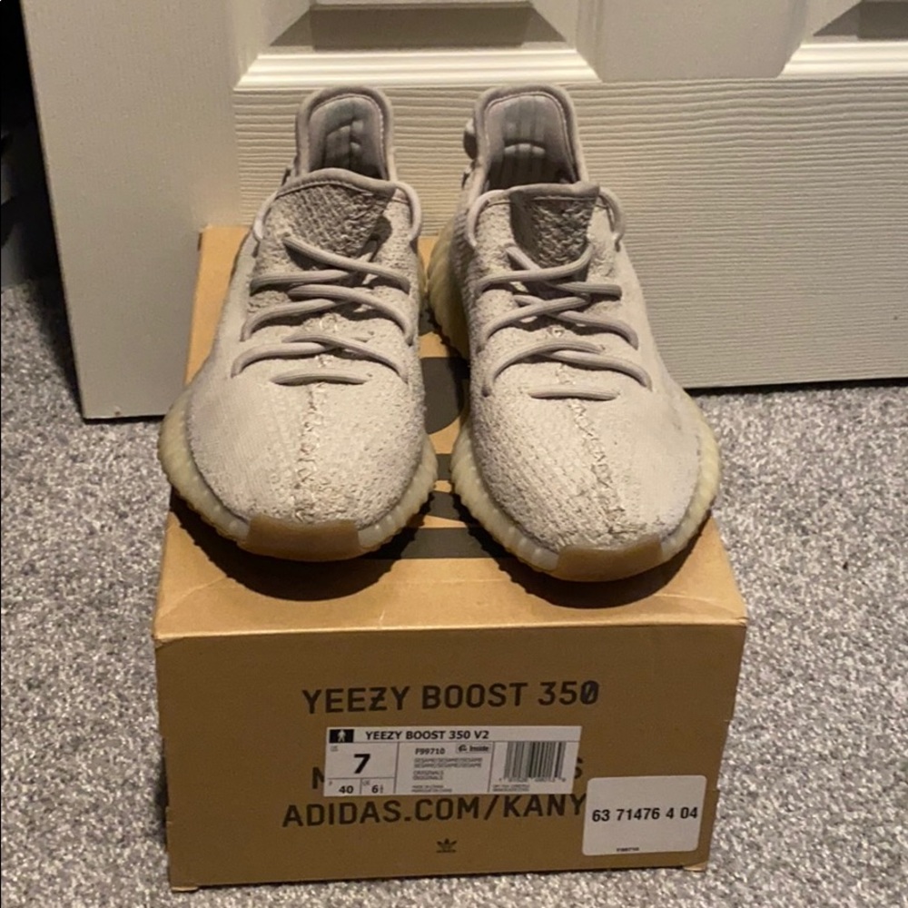 Sesame Yeezy Boost 350 size 7